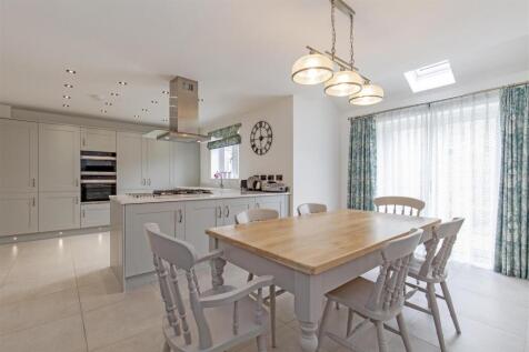 Kitchen-6.jpg