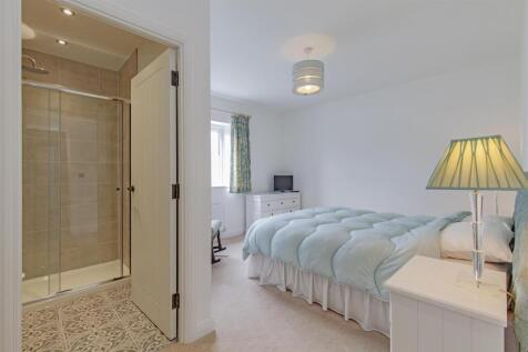 Bedroom 2-1.jpg