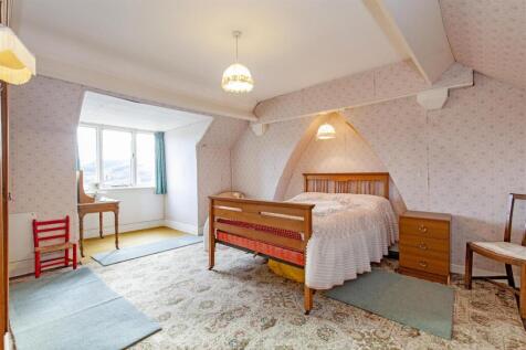 Bedroom 3-1.jpg