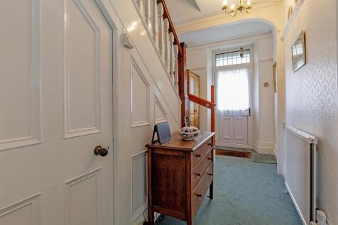 Entrance Hall-1.jpg