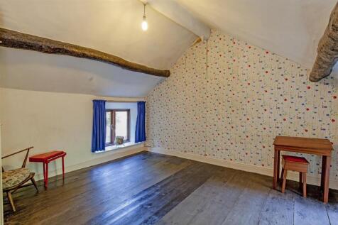Bedroom 3-1.jpg