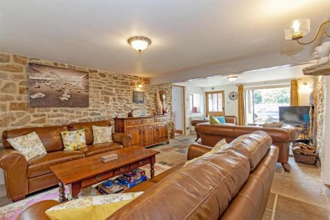 Sitting Room-1.jpg