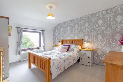 Bedroom 2-1.jpg