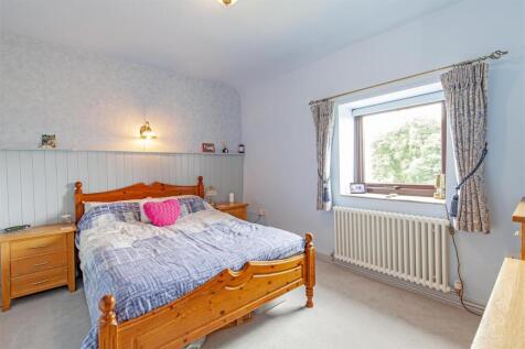Bedroom 3-1.jpg