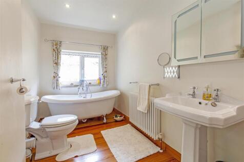 Bathroom-1.jpg