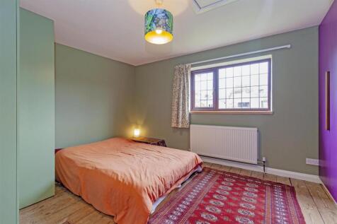 Bedroom 2-1.jpg