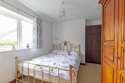 Bedroom 3-2.jpg