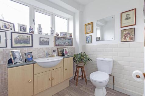 Cloakroom-1.jpg