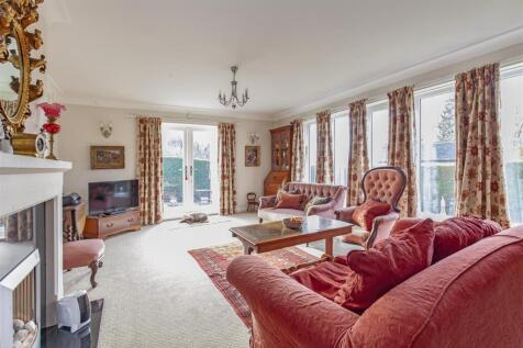 Reception Room-2.jpg