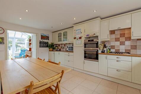 Kitchen-1.jpg