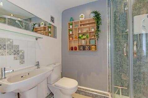 Shower Room-1.jpg