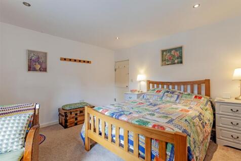 Bedroom-2.jpg