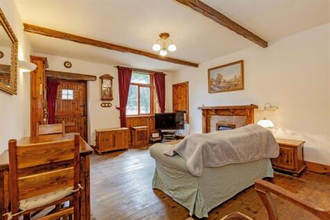 Reception Room-2.jpg