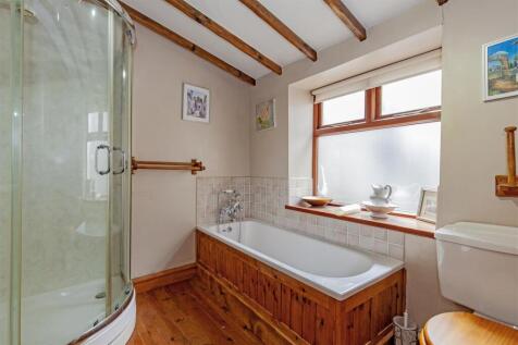 Bathroom-1.jpg
