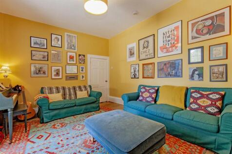 Reception Room-2.jpg