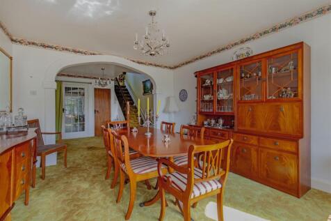 Dining Room-2.jpg