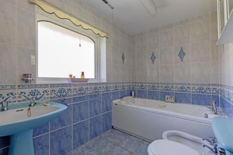 Bathroom-1.jpg