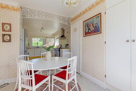 Dining Area-2.jpg