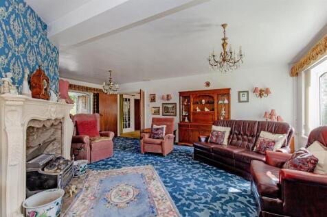Reception Room-3.jpg