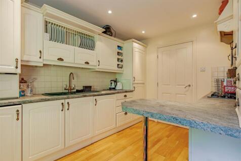 Kitchen-2.jpg