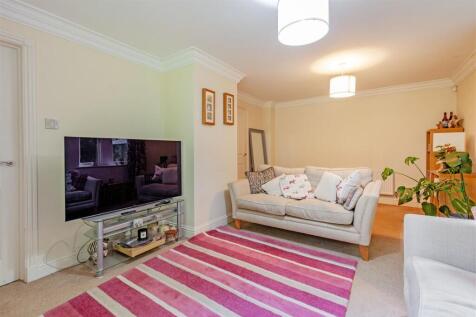 Reception Room-3.jpg