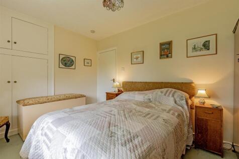Bedroom 2-2.jpg