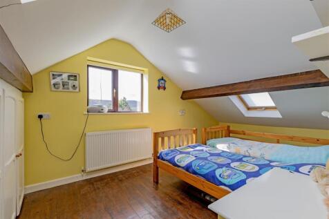 Bedroom 3-1.jpg