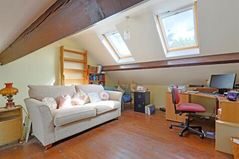 Bedroom 4-1.jpg