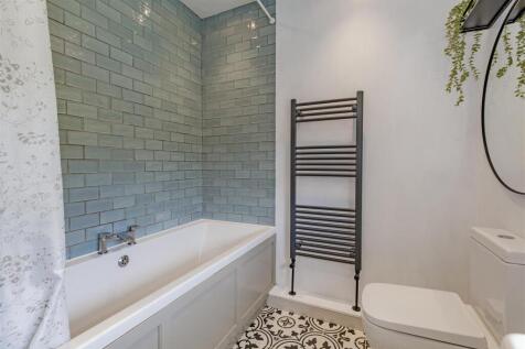 Bathroom-12.jpg