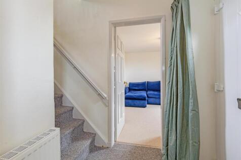 Entrance Hall-1.jpg
