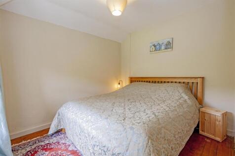 Bedroom 2-1.jpg