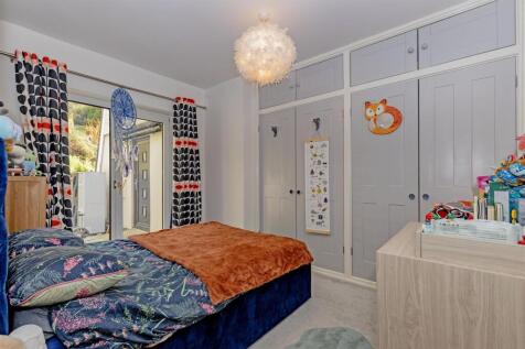 Bedroom 2-1.jpg