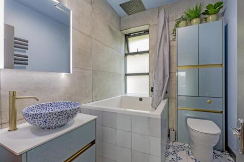 Bathroom-1.jpg