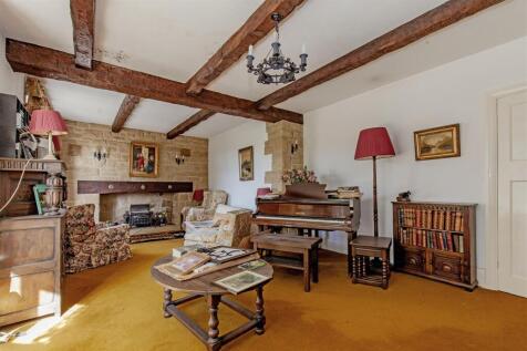 Reception Room-3.jpg