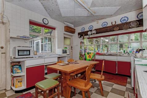 Kitchen-1.jpg