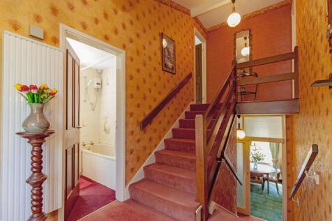 Entrance Hall-1.jpg