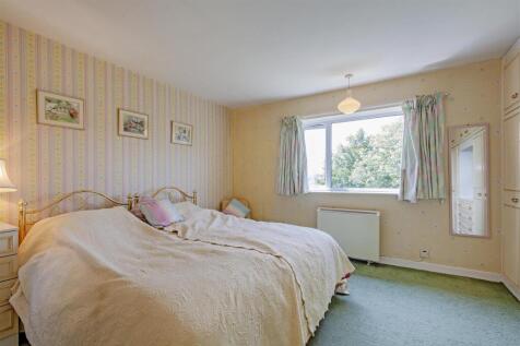 Bedroom 2-1 Pax.jpg