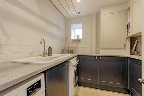 Utility Room-1.jpg