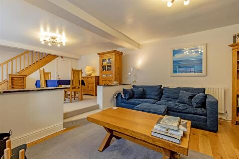 Reception Room-4.jpg