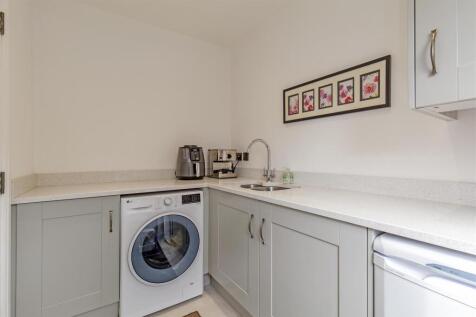 Utility Room-1.jpg