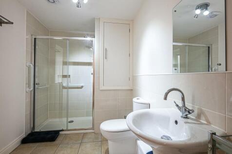 Ground floor ensuite