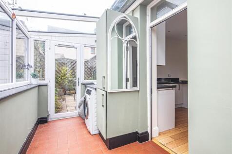 Side conservatory