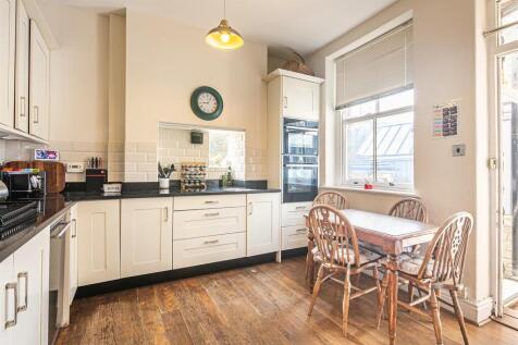 Breakfast kitchen