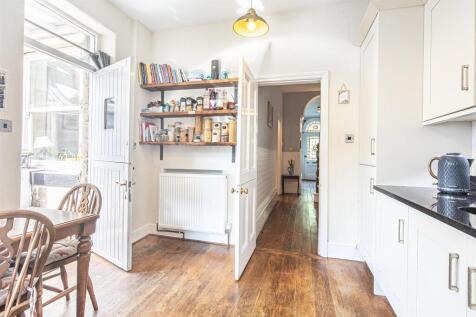 Breakfast kitchen