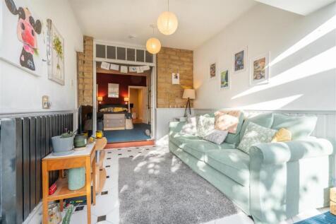 433A Glossop - Sitting area