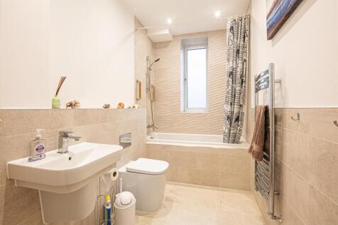 Main bathroom