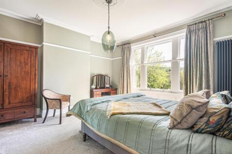 Principal bedroom