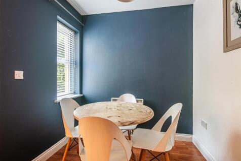 Dining area off the kitchen