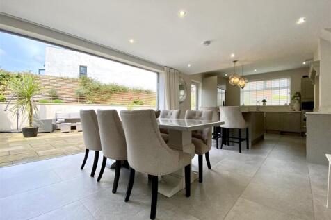 Dining through to kitchen