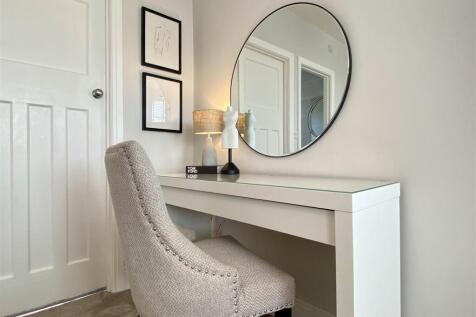 Principal bedroom